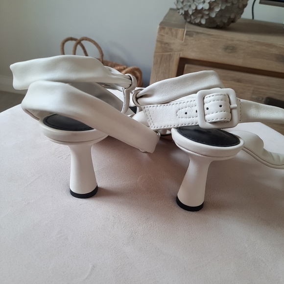 Witchery womens shoe - Picture 2 of 4